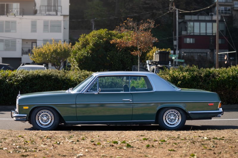 Mercedes 280C with custom graphics at SeaWraps Kent, WA