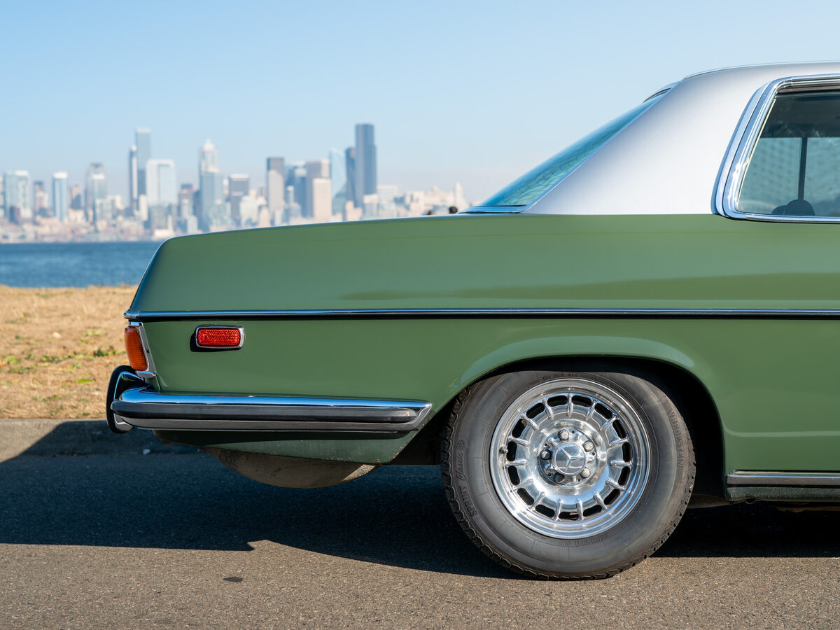 Mercedes-Benz 280C Gloss Military Green & Matte Silver wrap by SeaWraps