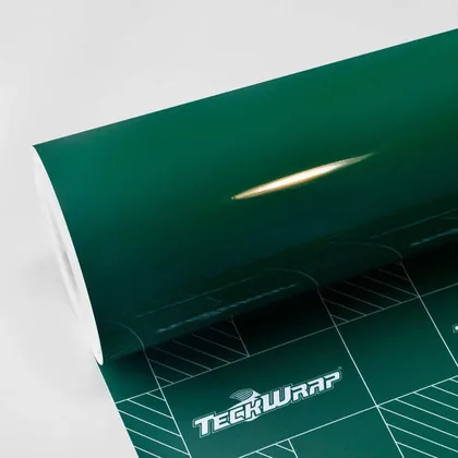 TeckWrap Gloss Amphibian Green (CG32-HD) vinyl wrap film swatch